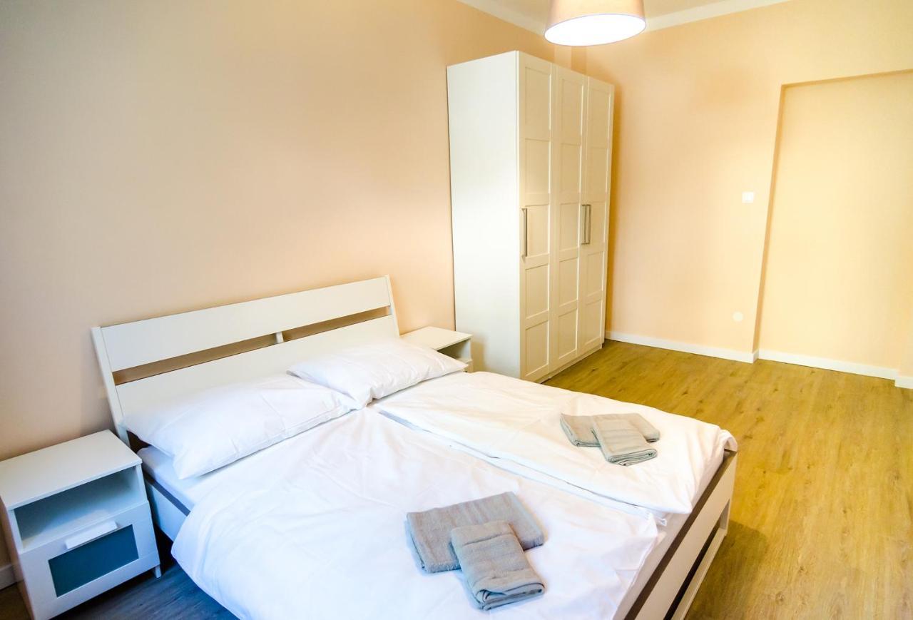 פראג Churchill Apartments מראה חיצוני תמונה