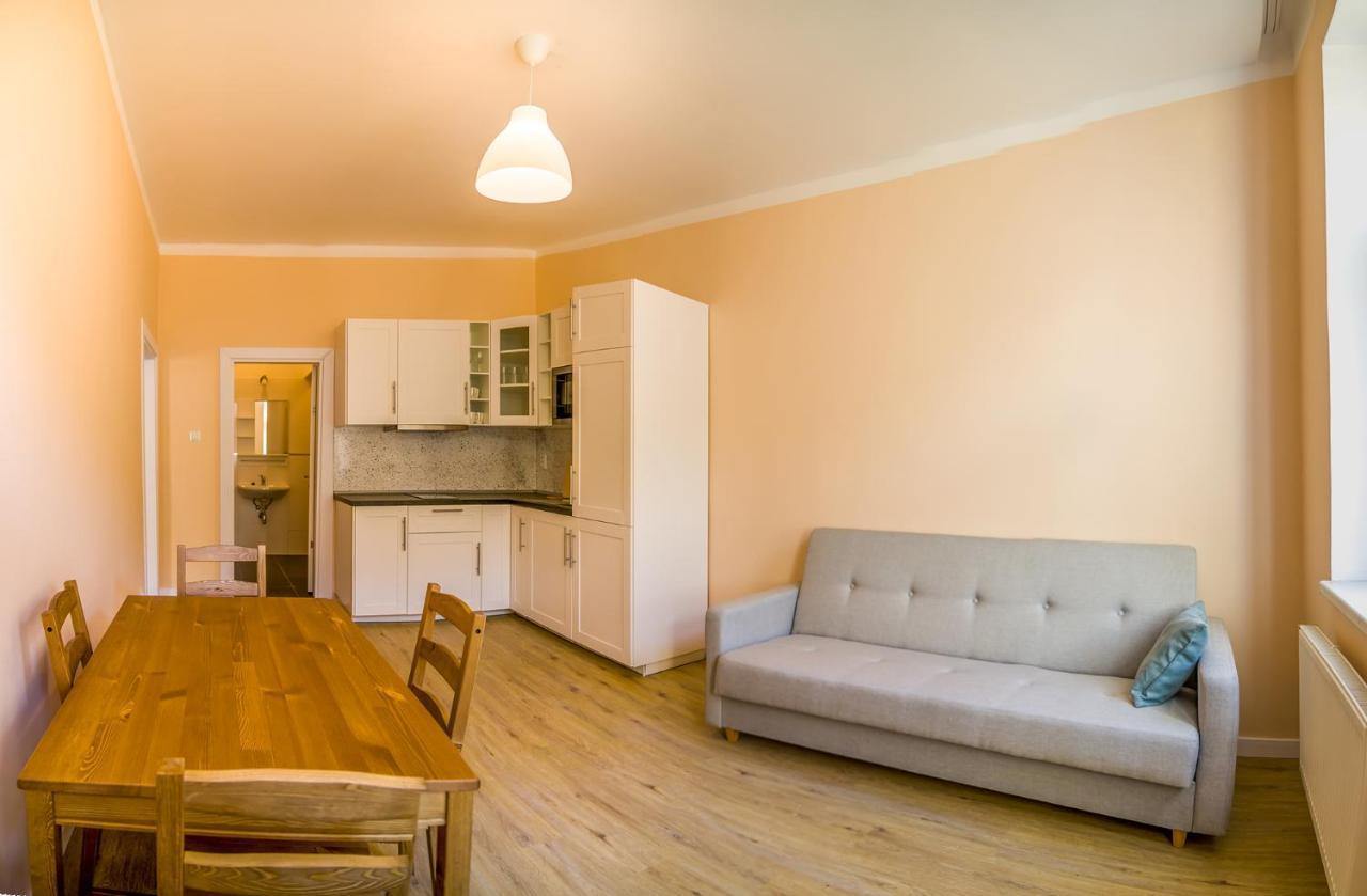פראג Churchill Apartments מראה חיצוני תמונה