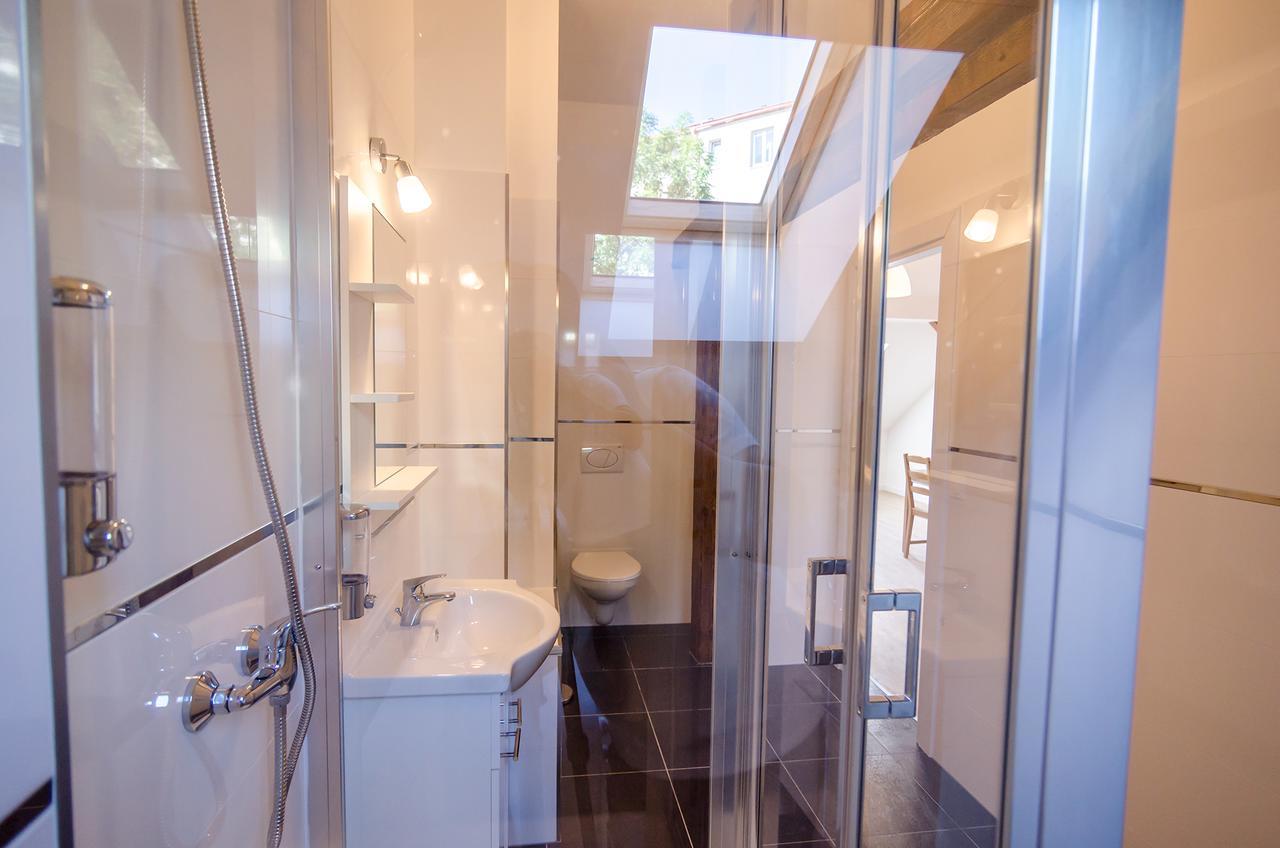 פראג Churchill Apartments מראה חיצוני תמונה